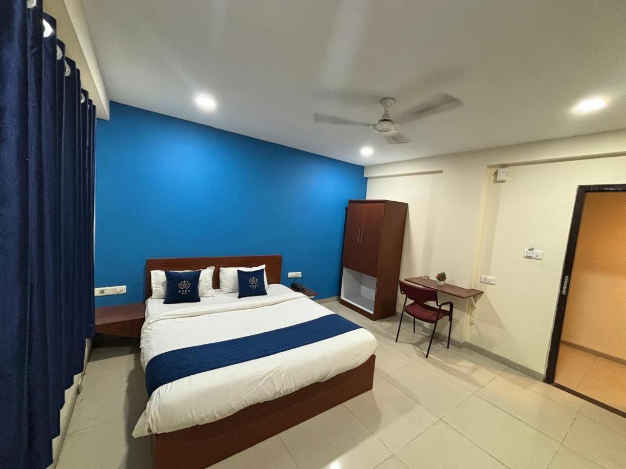 Hotel Aura Inn Indore Exterior photo